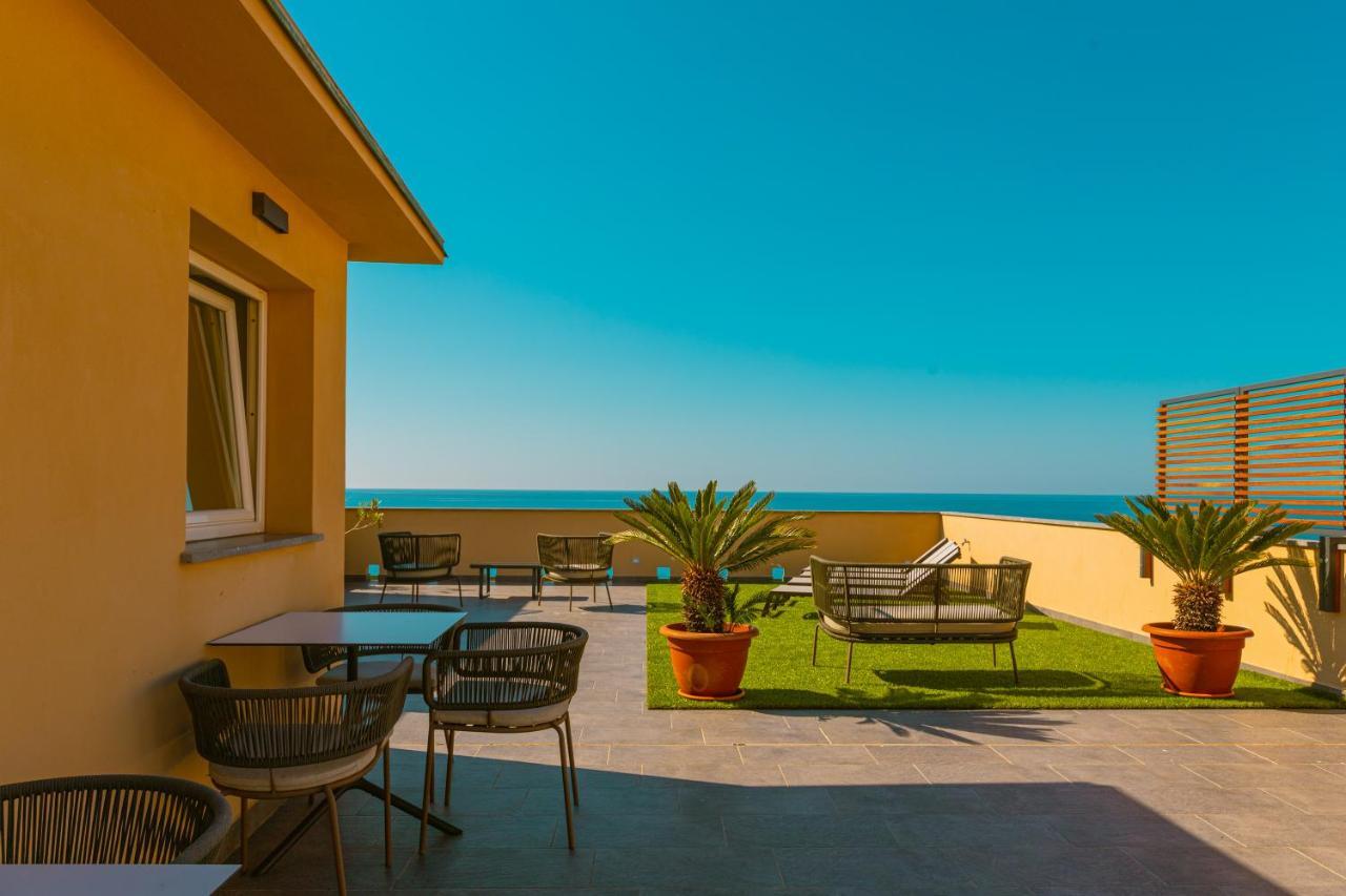 Taliammari Hotel Чефалу Екстериор снимка