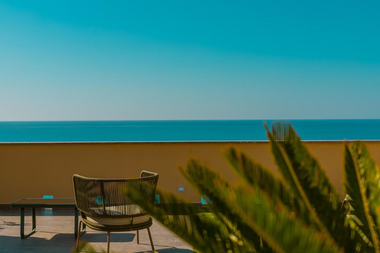 Taliammari Hotel Чефалу Екстериор снимка