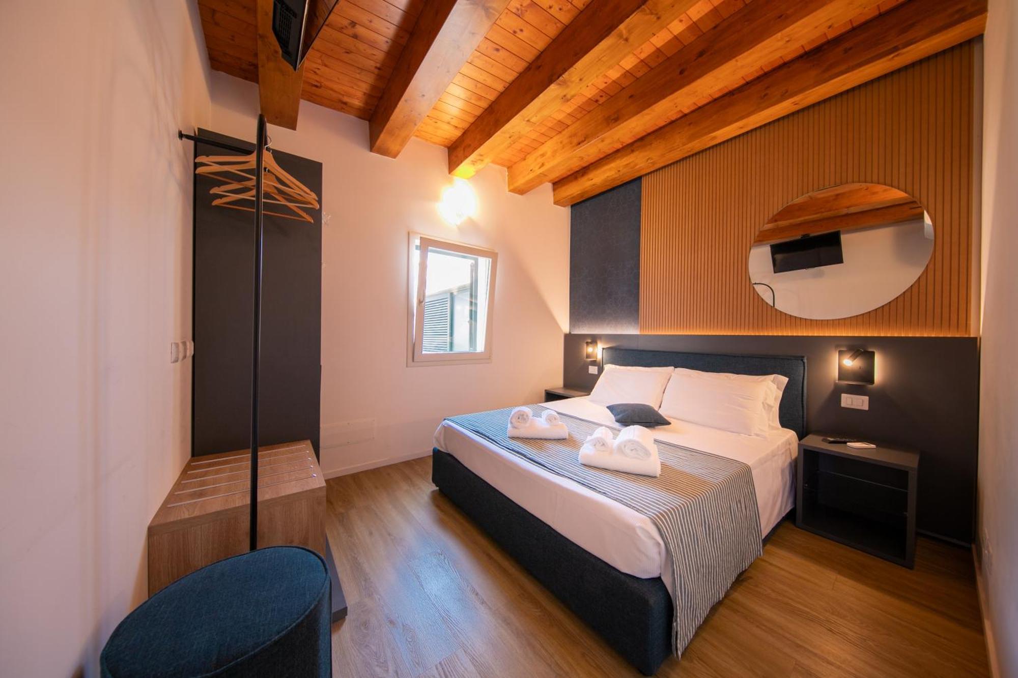 Taliammari Hotel Чефалу Стая снимка